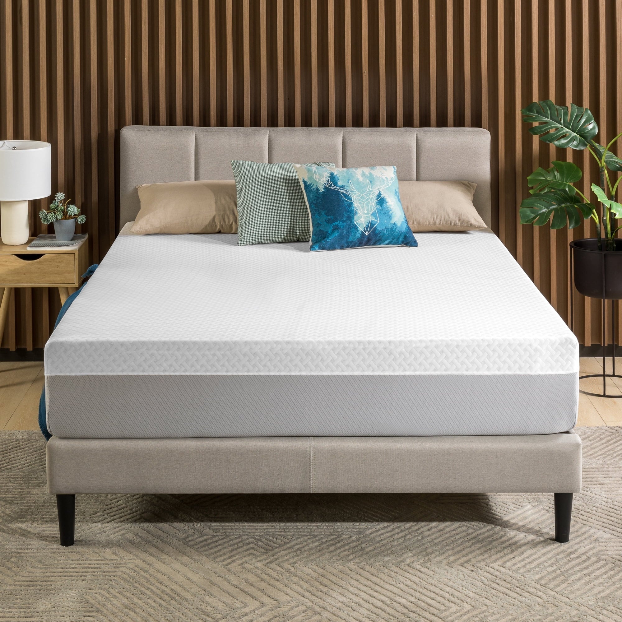 Cooling Airflow 10" Hybrid Queen Mattress in a Box